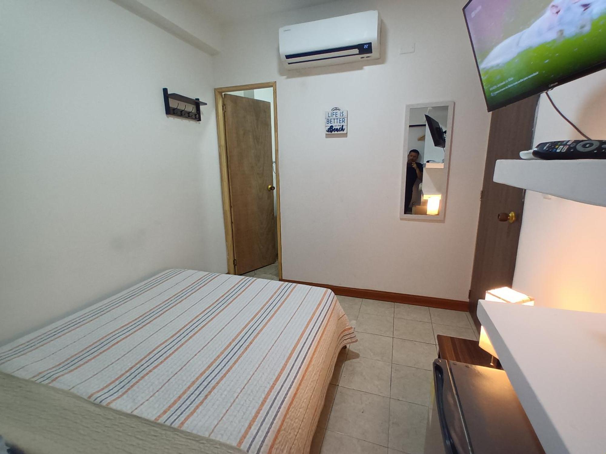 Confortable Y Central Habitacion A 1 Cuadra De La Playa Apartment San Andres  Exterior photo